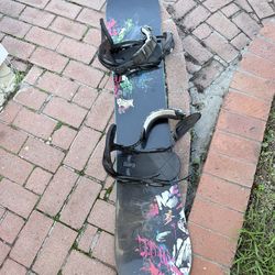155 Cm Burton Blunt Snowboard With Bindings