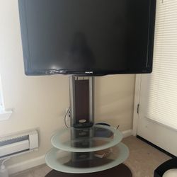 TV Stand With 40 Inch TV