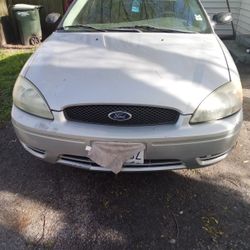 2005 Ford Taurus