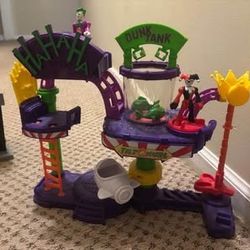 Fisher-Price Imaginext DC Super Friends Joker Funhouse Playset w/ Figures