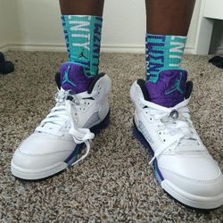 Grape 5’ Socks 