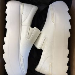 New UGG Marin Mega Slip On Shoes women’s SZ 10 