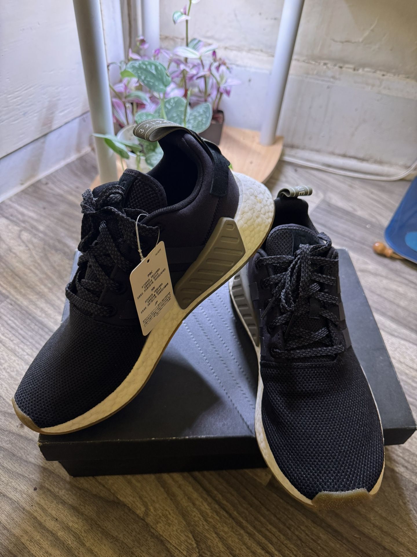 Adidas NMD R2 Core Black Size