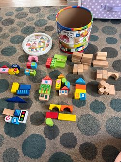Small World Toys wood Block Set In the City