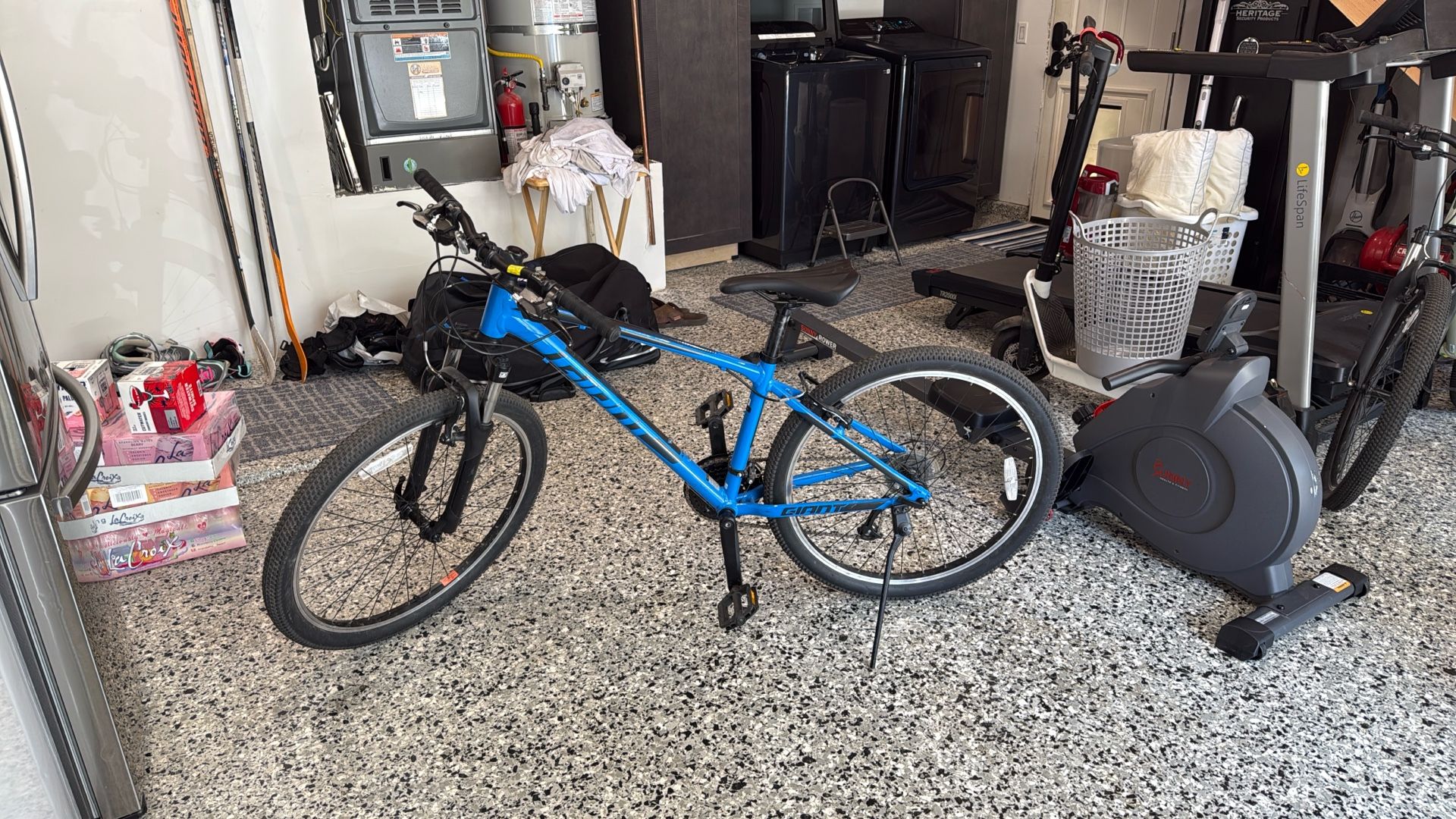 Giant Mountain Bike Blue XS