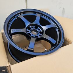 Rays Gramlights 57DR 18x9.5 +38 5x114.3