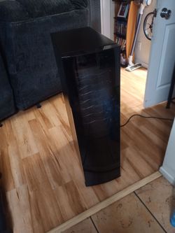 WINE COOLER CAPACITY FOR 18 BOTTLES