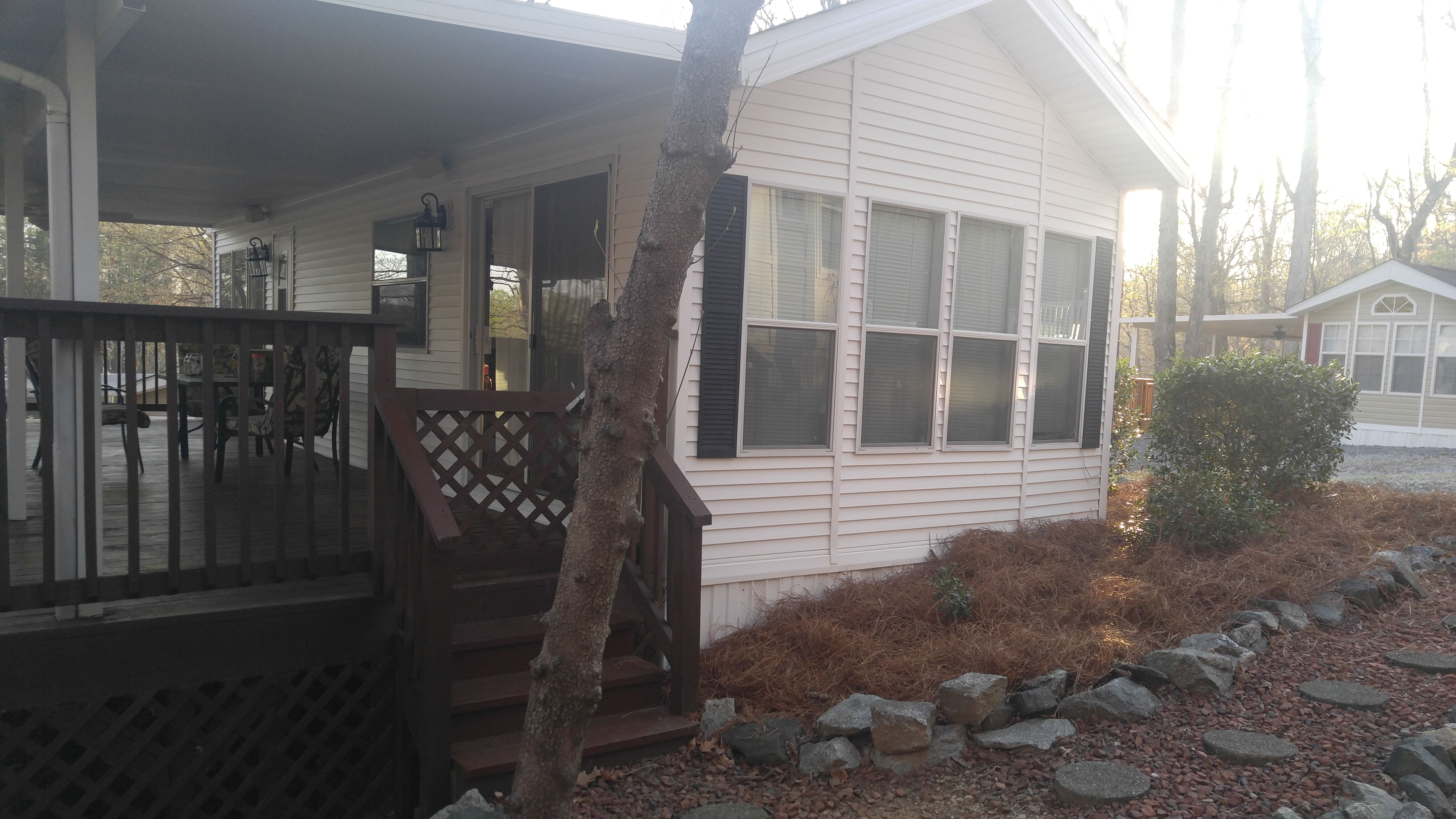 Belews Lake Park Model at Carolina Marina! for Sale in Stokesdale, NC