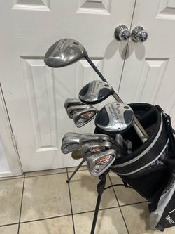 Mens right hand golf club set