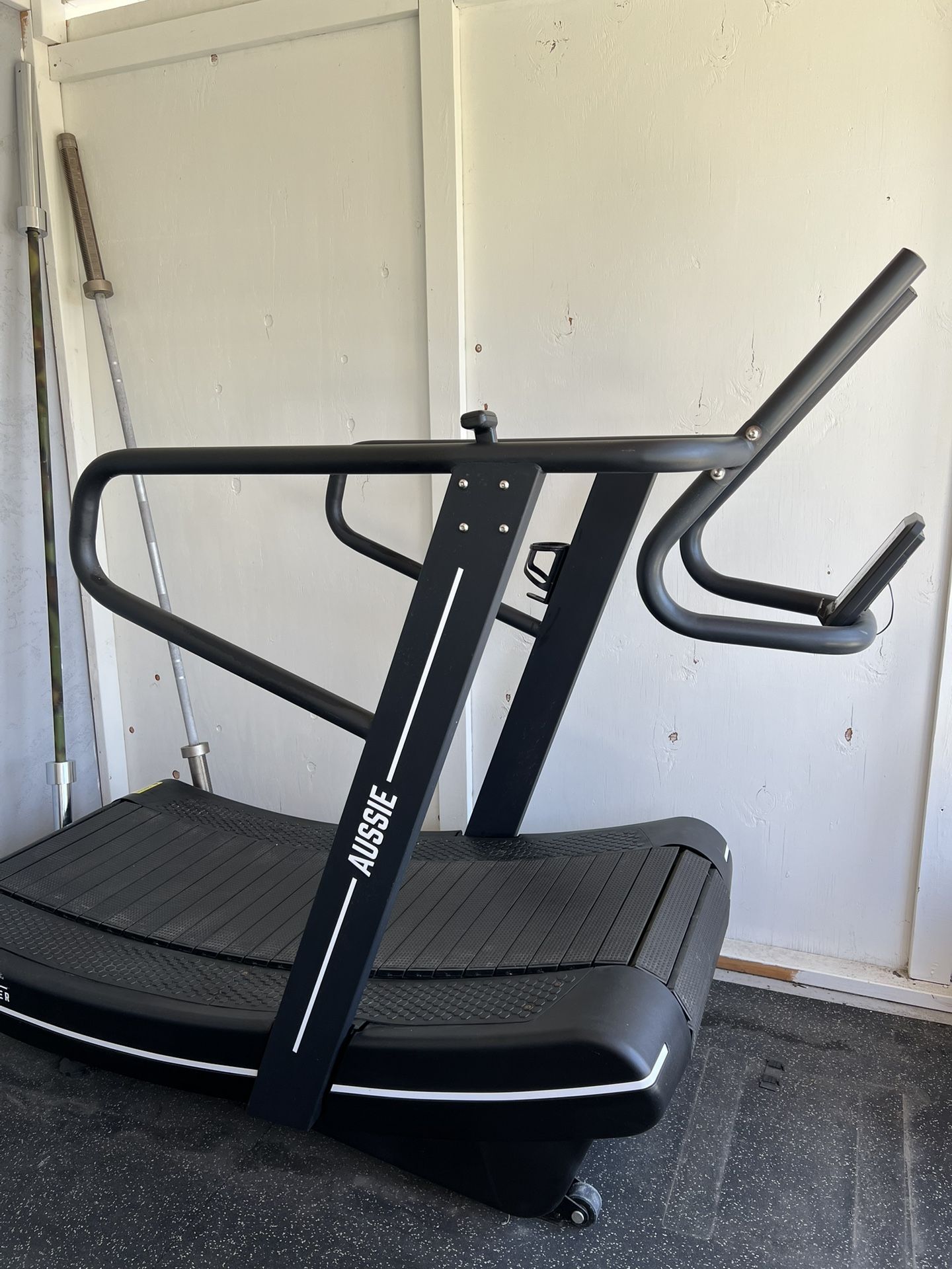 48 Hours Left! Curved Treadmill