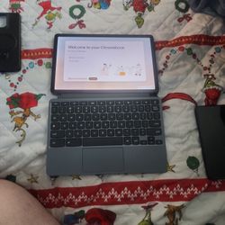 Lenovo Duet 11 Touch Screen + Keyboard Laptop 