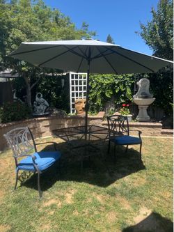 Wrought iron patio set👍