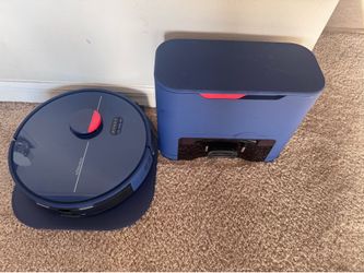 bObsweep Dustin Self-Emptying Robot Vacuum & Mop with 100-Day Dock