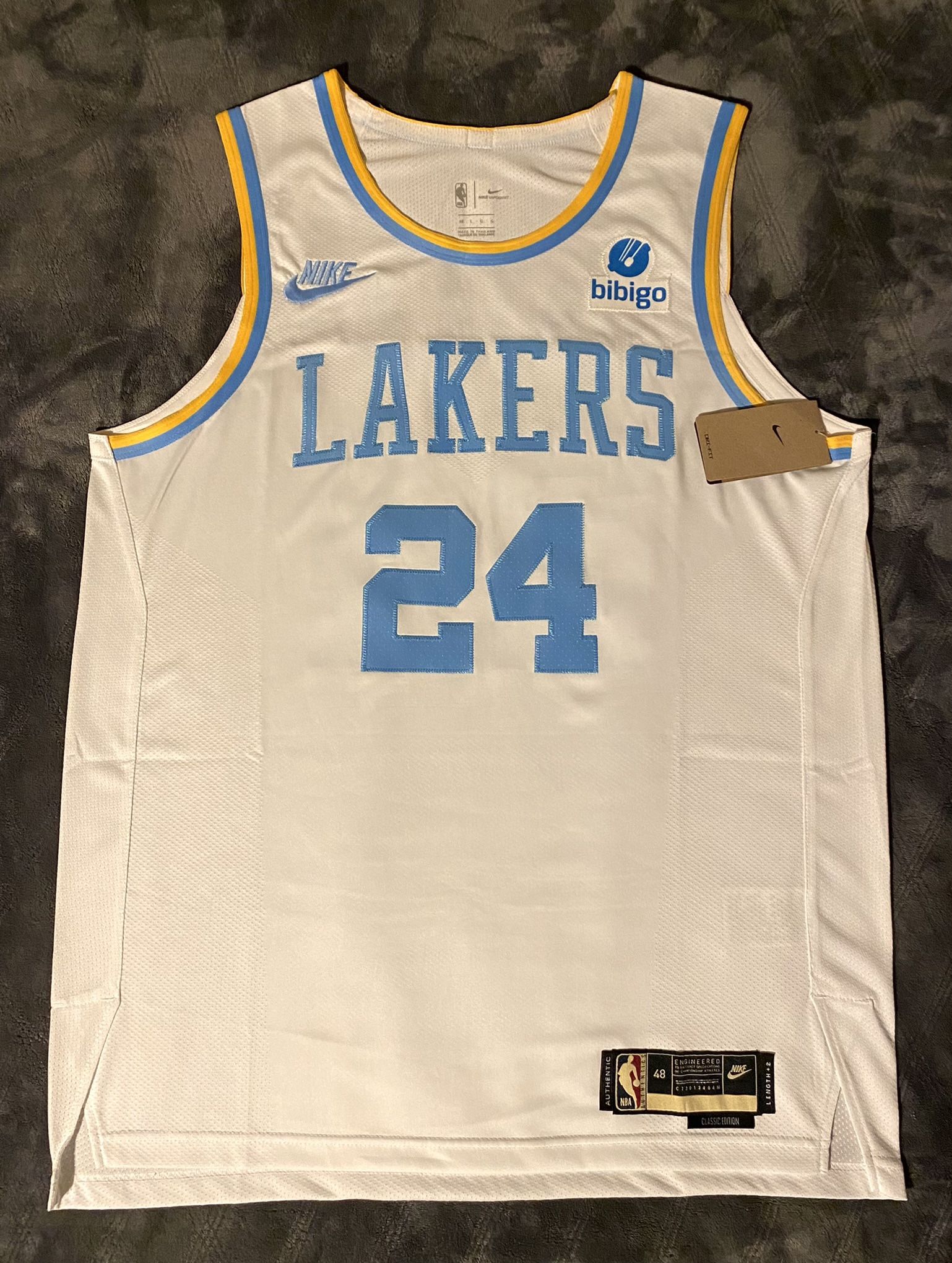 Kobe Bryant #24 NEW LA Lakers Classic Edition Basketball Vaporknit Jersey size Large (48)