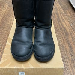 Ugg -Black Boots 