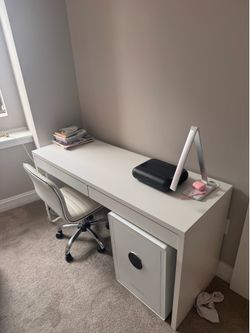 IKEA Desk & Chairs