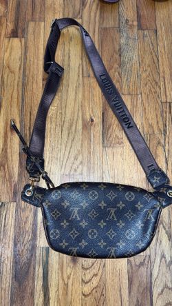 Louis Vuitton Fanny pack 120$