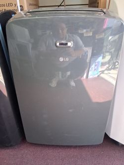 LG LG LG 12000btu portable AC.  Over 600 square foot coverage.  Complete Set new with warranty.