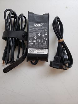 DELL 65W ADAPTER. CHARGER. NEW.