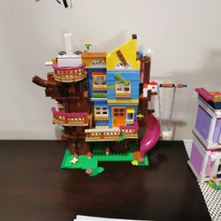 Lego Tree House 