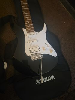 YAMAHA PACIFICA ELECTRIC GUITAR