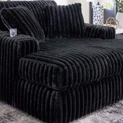 New Ashley Brand Super Comfy Black Or White Oversized Chaise Lounge Chair Sofa Couch With Cup Holders And USB Ports 