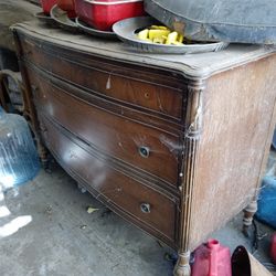 Lots Of Different Items To Choose From Please View The Photographs And Make An Offer. Thank You