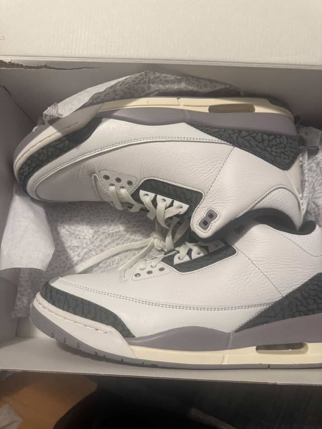 Jordan 3s