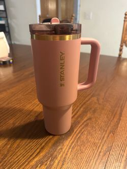 Spill proof Stanley 40oz