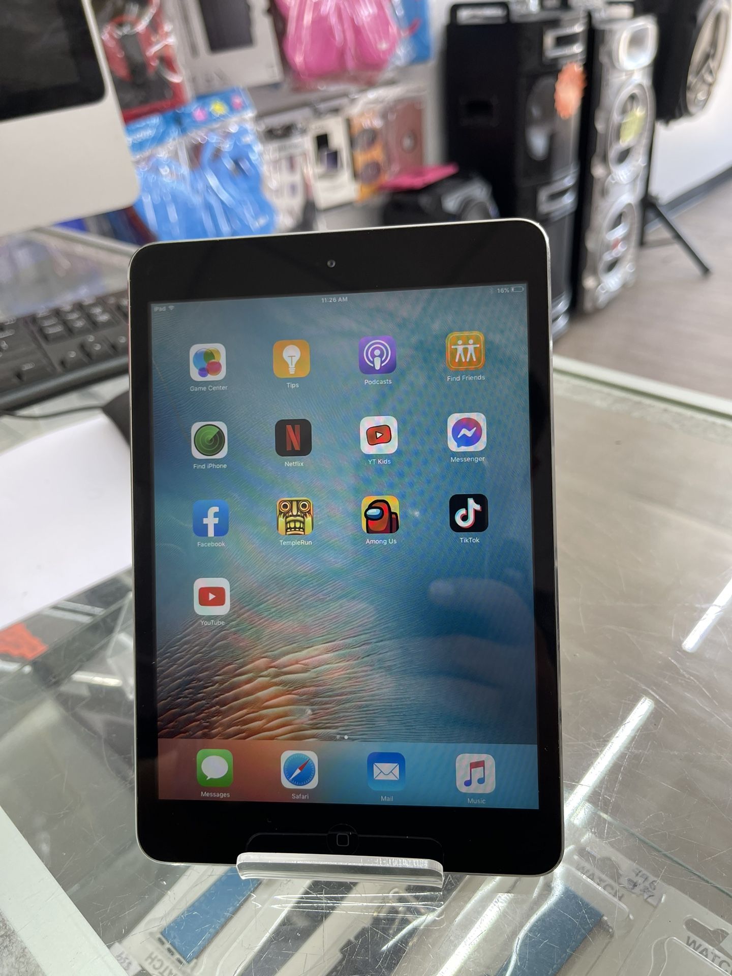Apple iPad Mini Unlocked Ready To Use , Comes With Charging Cable