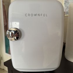 Crownful Mini Fridge 