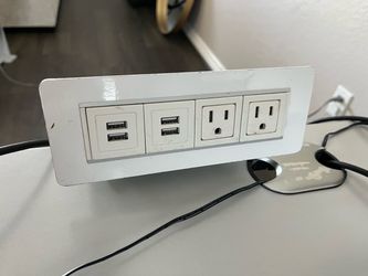 Clamp on Desk Power Strip