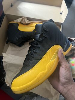 Jordan 12 (University Gold)