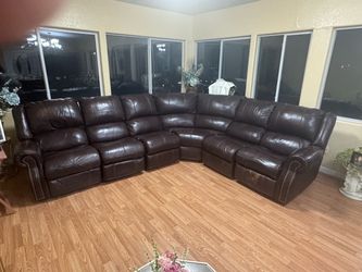 Couch set