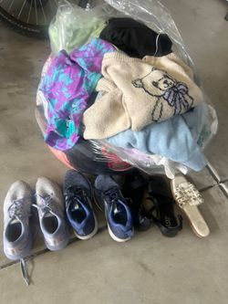 30 Gallon Bag Full of Girl's Clothes.