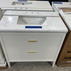 36” Bathroom Vanity in white , single sink soft close solid wood with vanity top in white  $599  Luke’s liquidations warehouse Address:  2434 N Forsyt