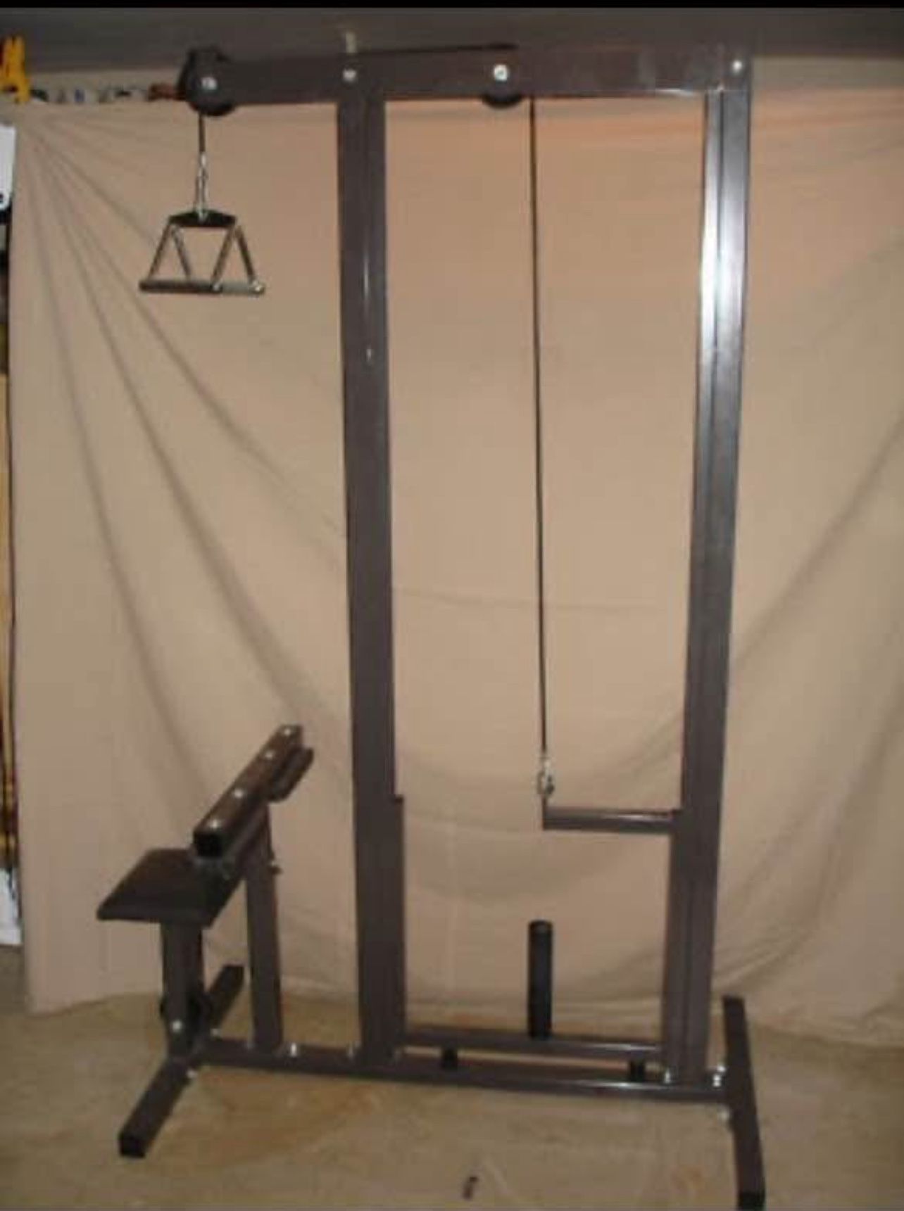 Lat Pull-Down/ Seated Cable Row Machine