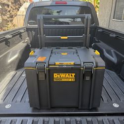 NEW DEWALT TOUGHSYSTEM 2.0 24 in. W Modular Tool Box