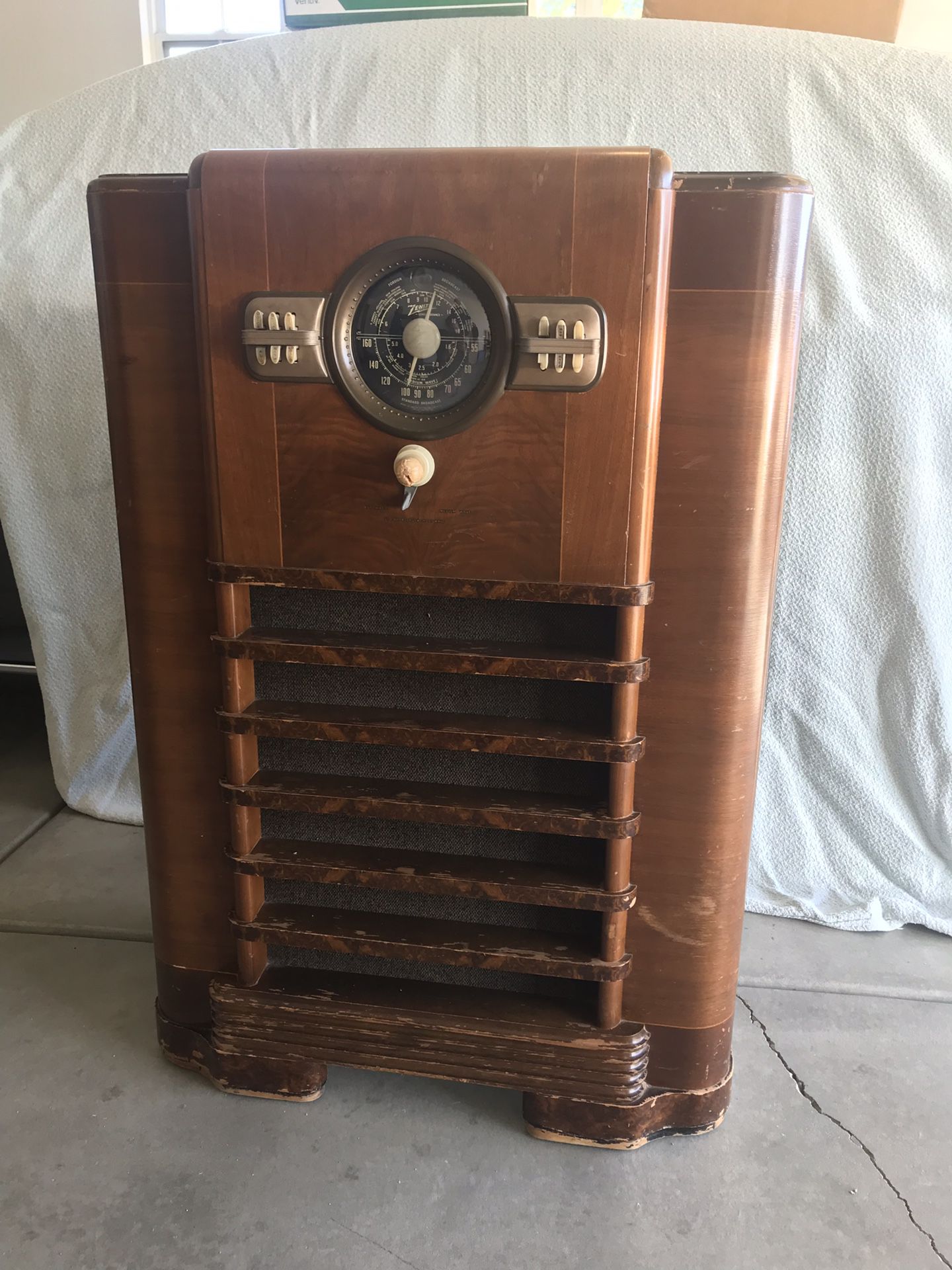 Zenith 1940s Radio Works