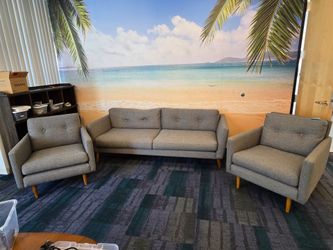 Couch set basically new