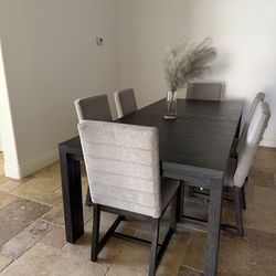 Dining table and 6 chairs