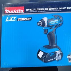 Makita
1.5 Ah 18V LXT Lithium-Ion Compact Cordless 1/4 in. Variable Speed Impact Driver Kit