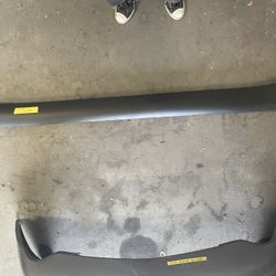 2020 Tesla Model Y (Left Side Rocker Pannel)