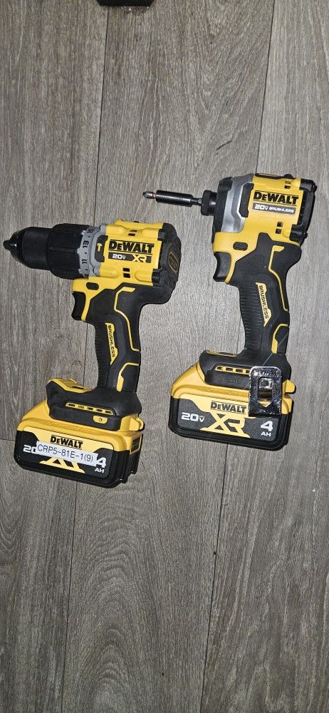 Brushless XR Dewalt Combo Drill/impact