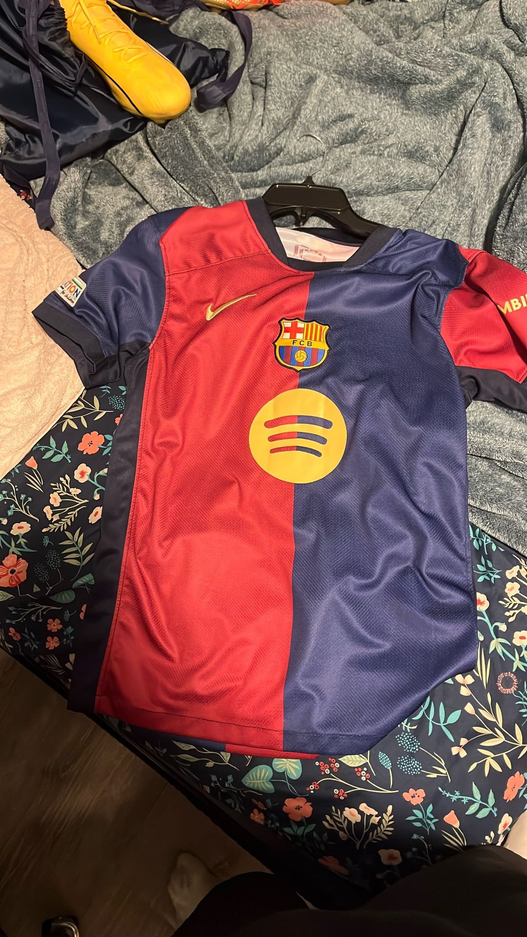 Lamine Yamal Jersey Size S Men’s