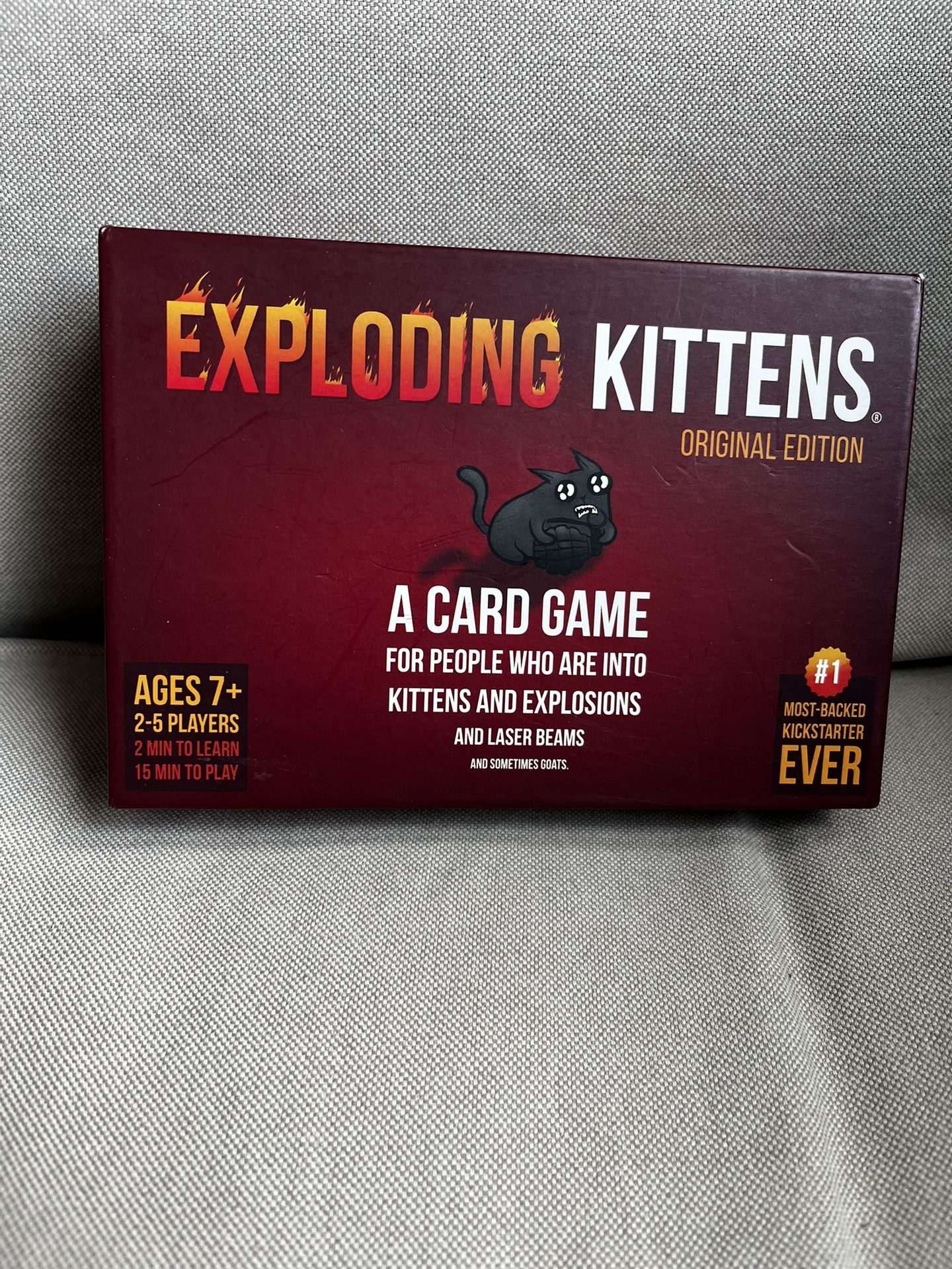 Exploding kittens card game