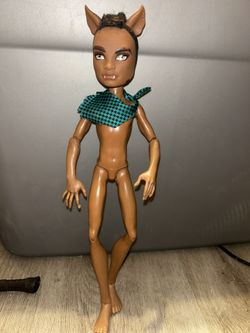 Monster High Clawd Wolf Forbitten Love