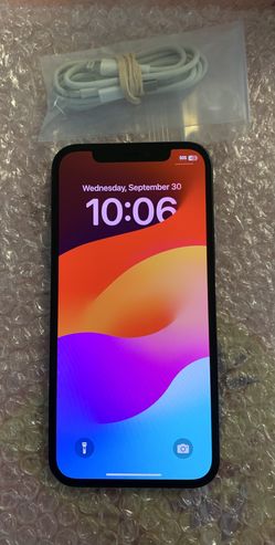 Iphone 12 64GB Fully unlocked battery 86%