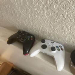 Xbox One Controllers 