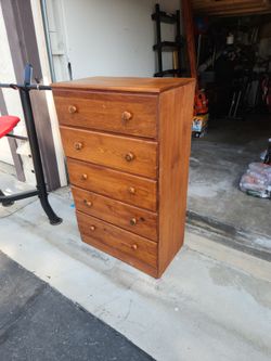 Dresser